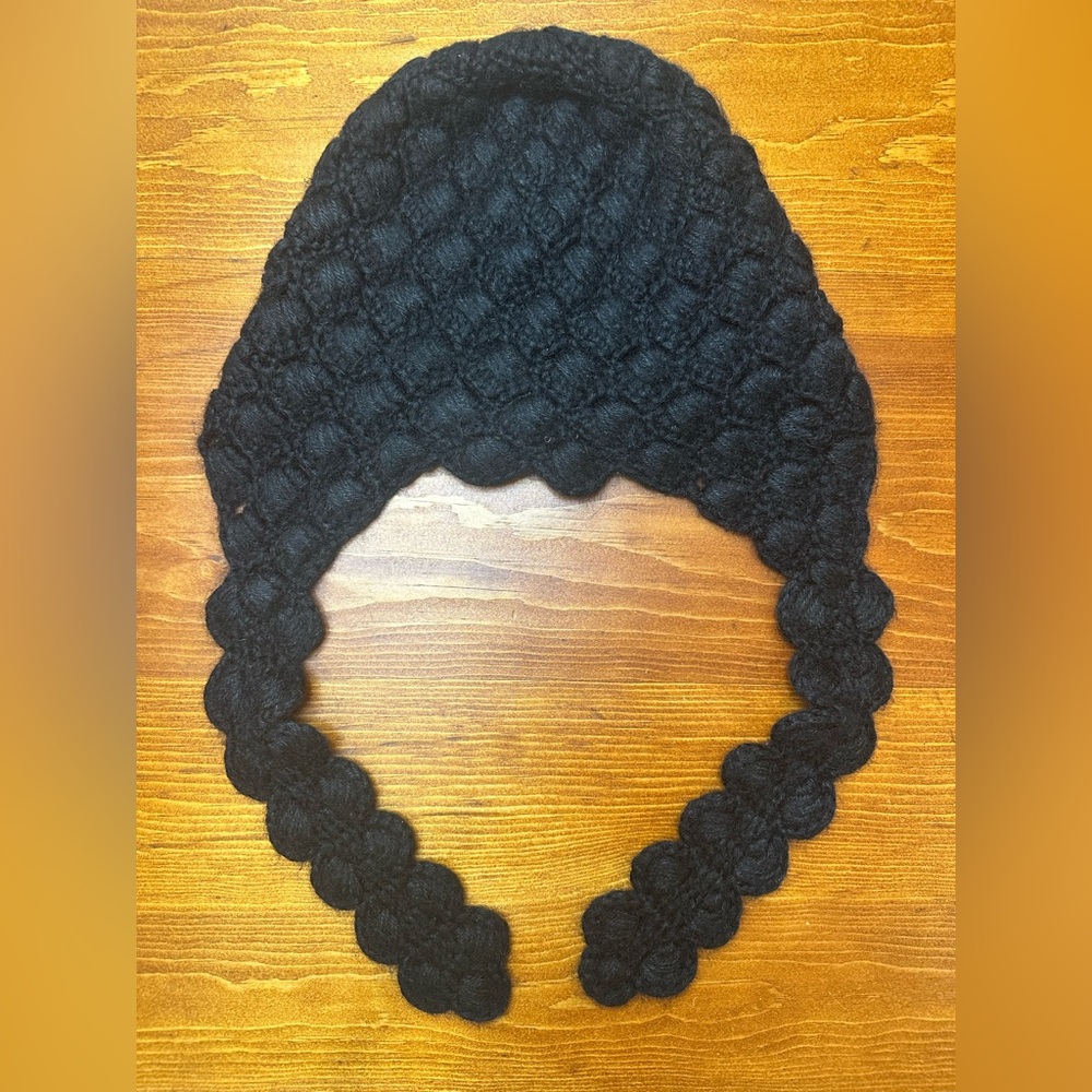 Hortensia Handmade 100% Baby Alpaca Black Chullo Hat Beanie Womens Peru Boho